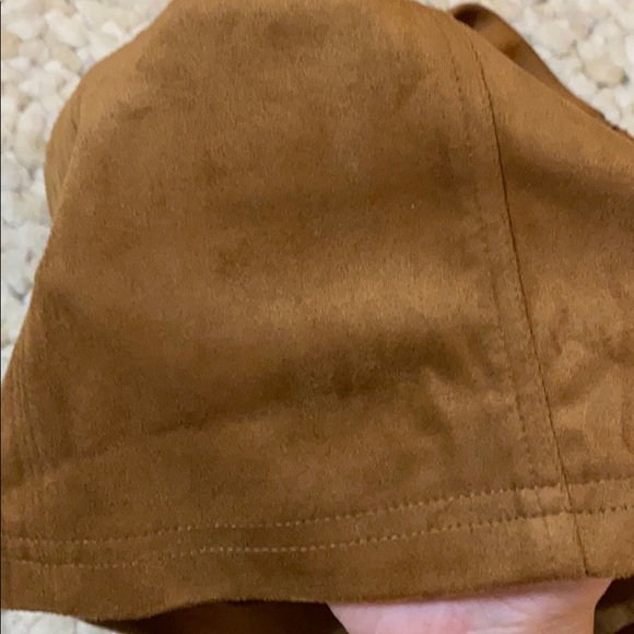 🆕Francesca’s: Suede skirt - Picture 3 of 6